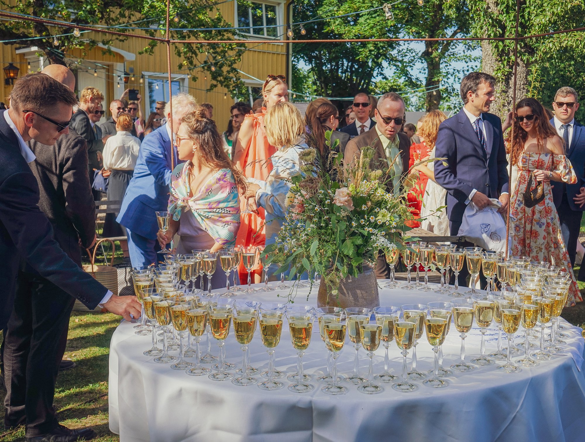 Brudskålen i trädgården på Ven
