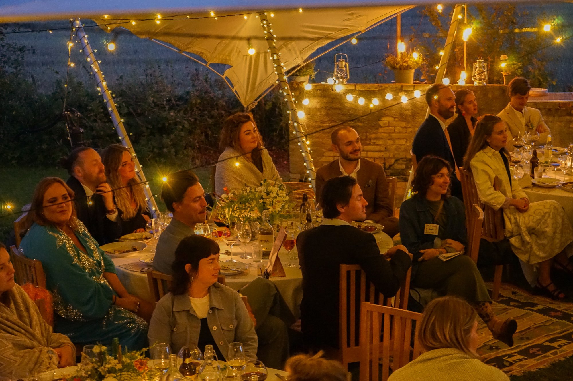 Weddingdinner outside in the garden at The House of Ven